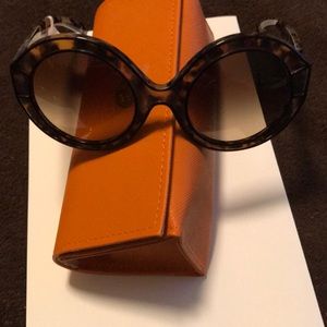 tory burch peggy sunglasses